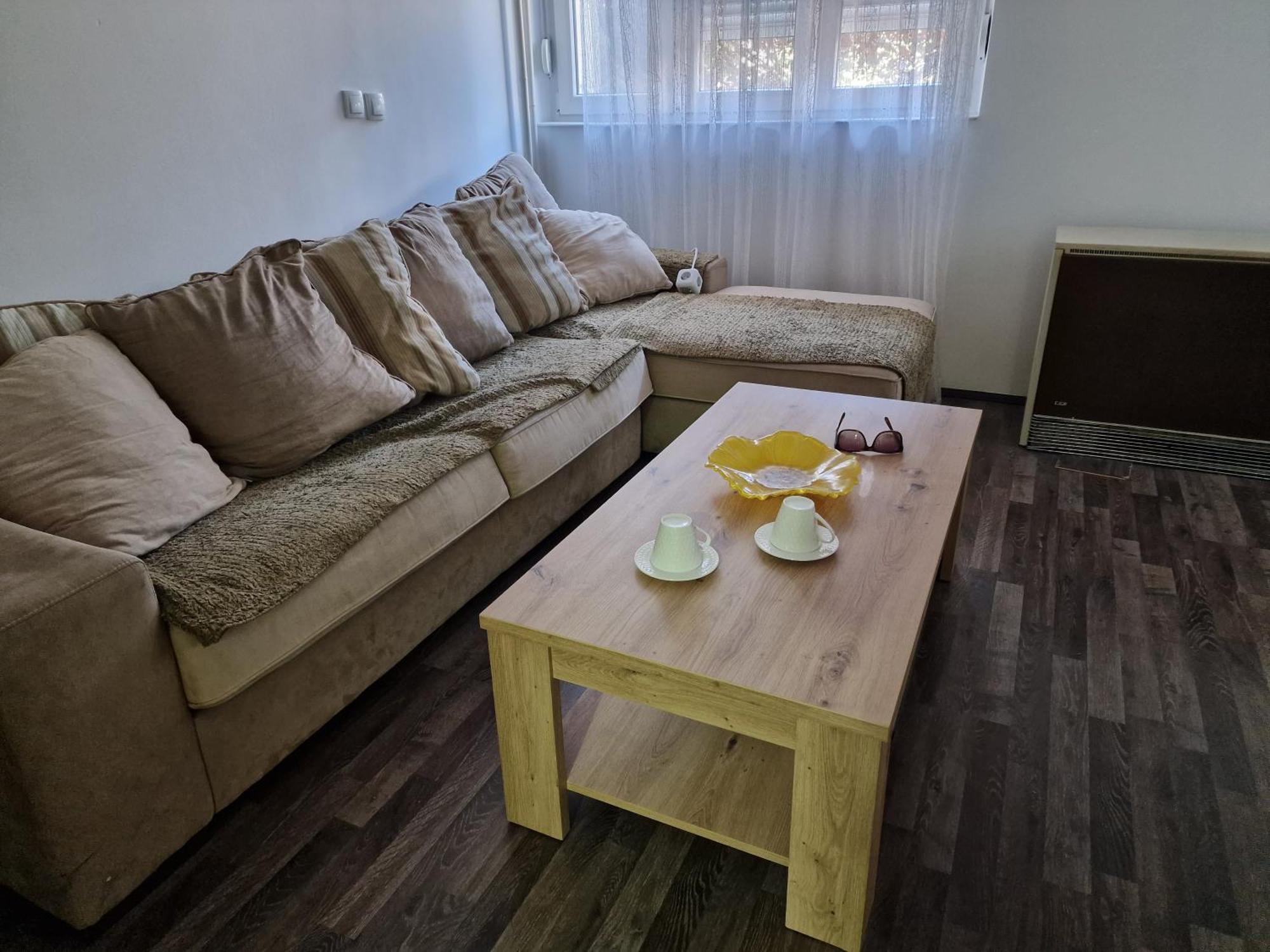 T&A Lägenhet Paraćin Exteriör bild